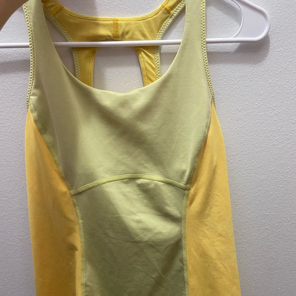 Yellow lululemon shirt !